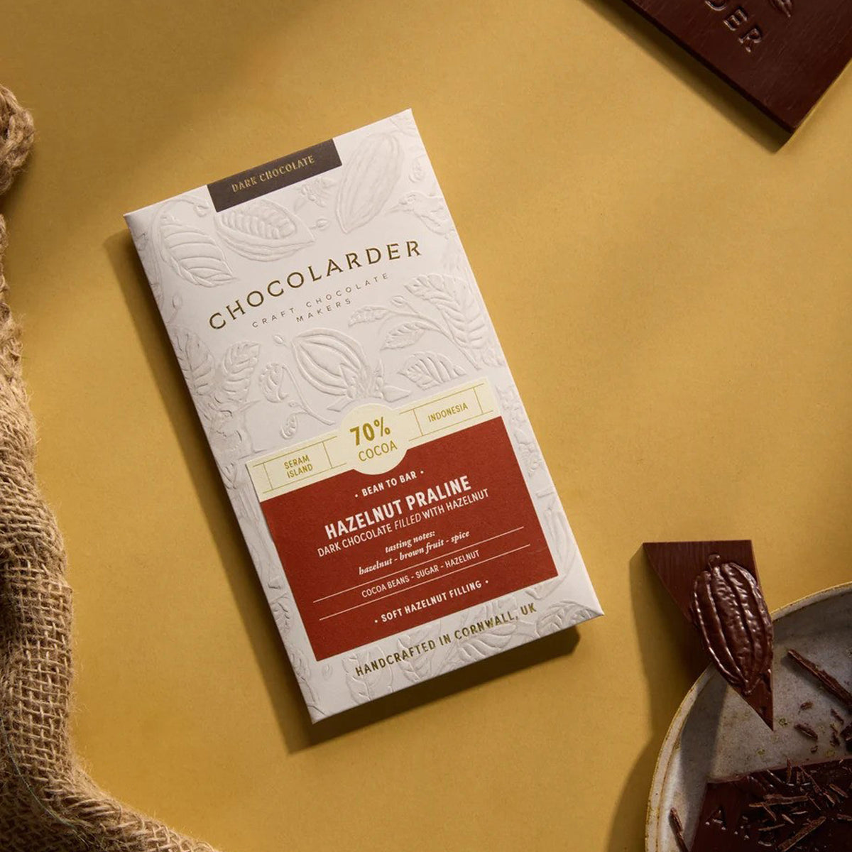 Hazelnut praline 70% filled dark chocolate bar