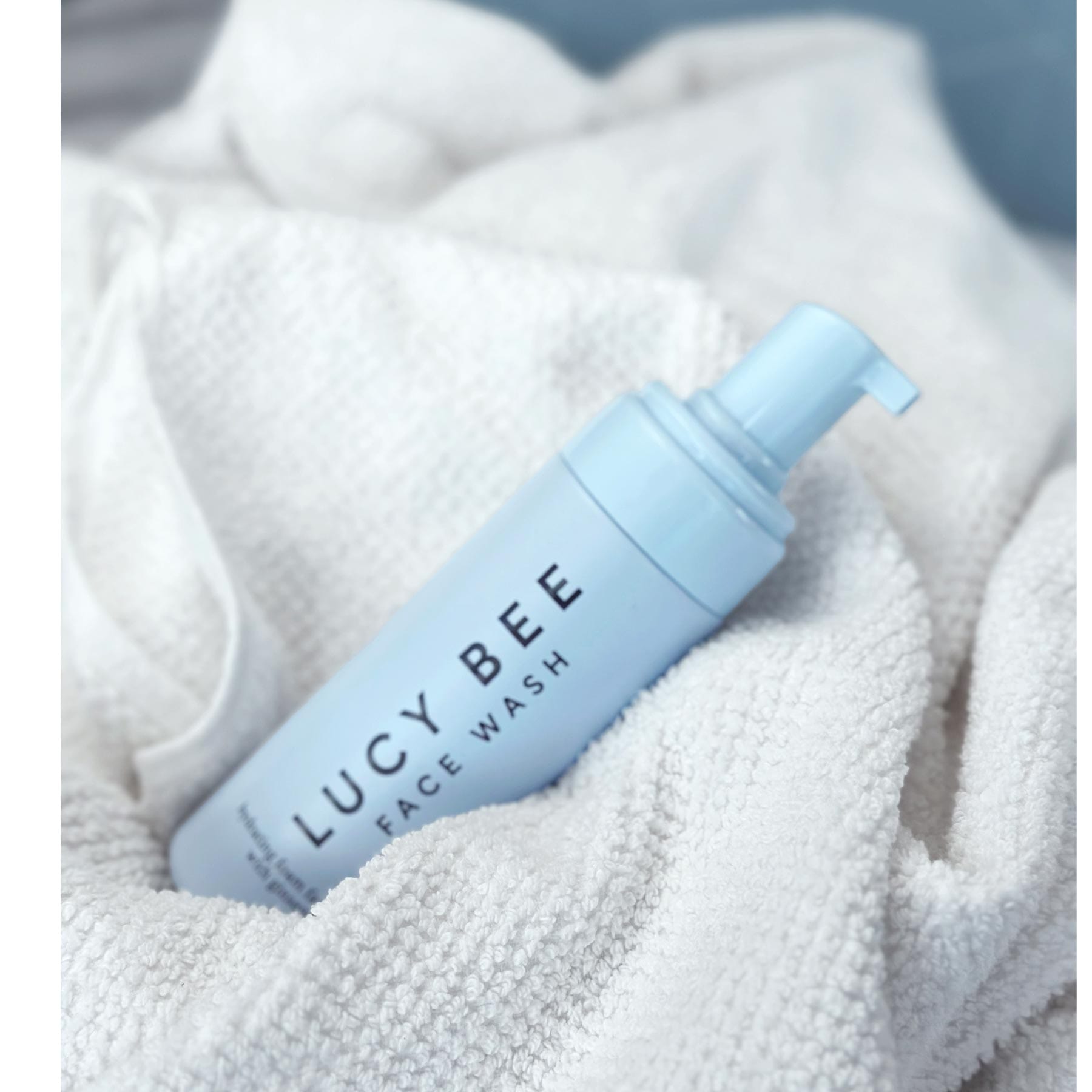 Natural hydrating foam face wash 150ml
