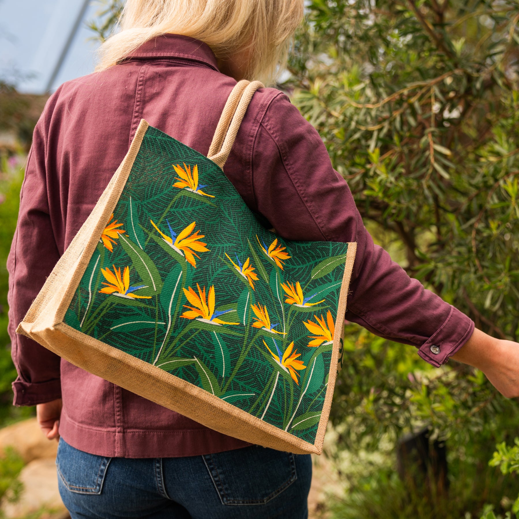 Large strelitzia jute bag