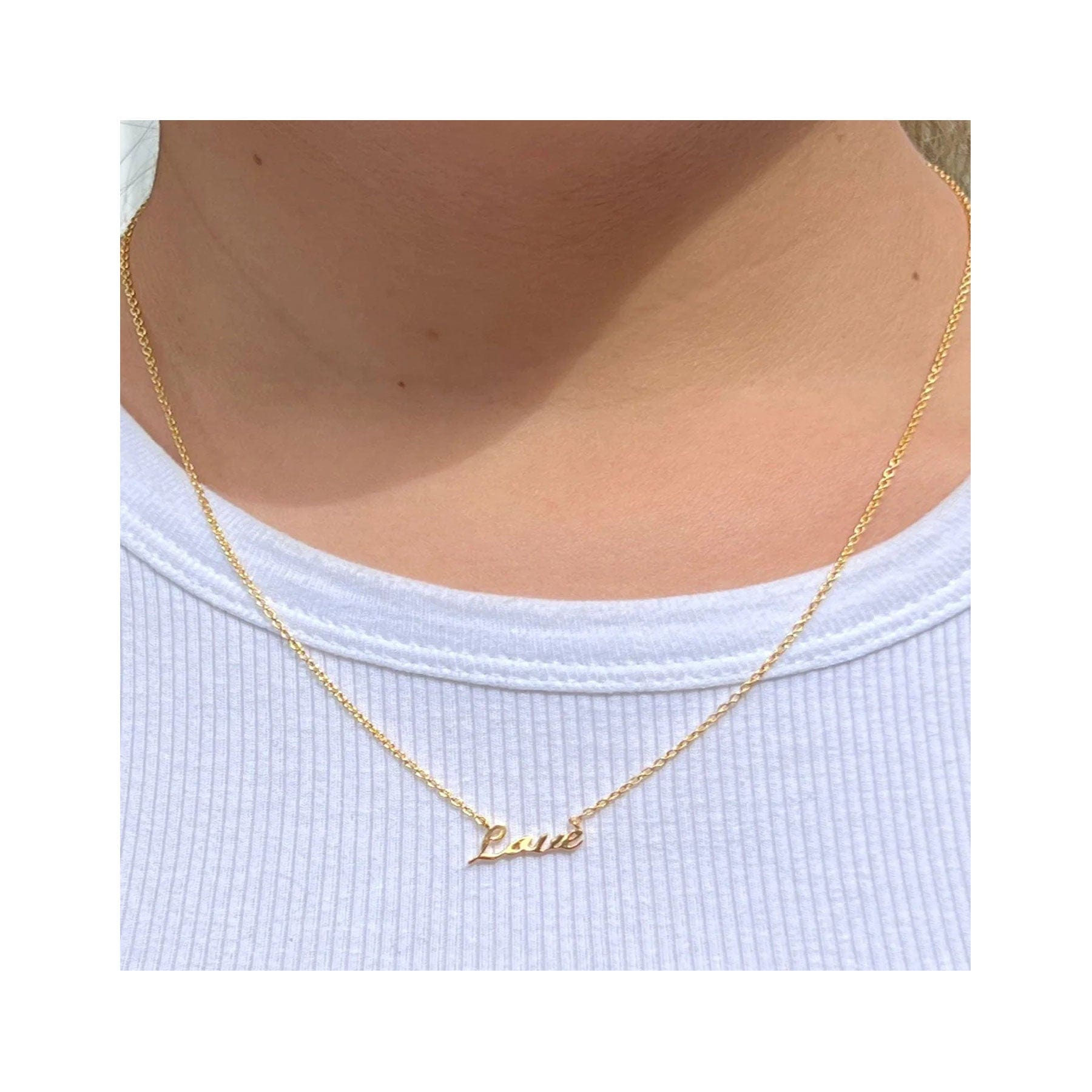 Love necklace gold