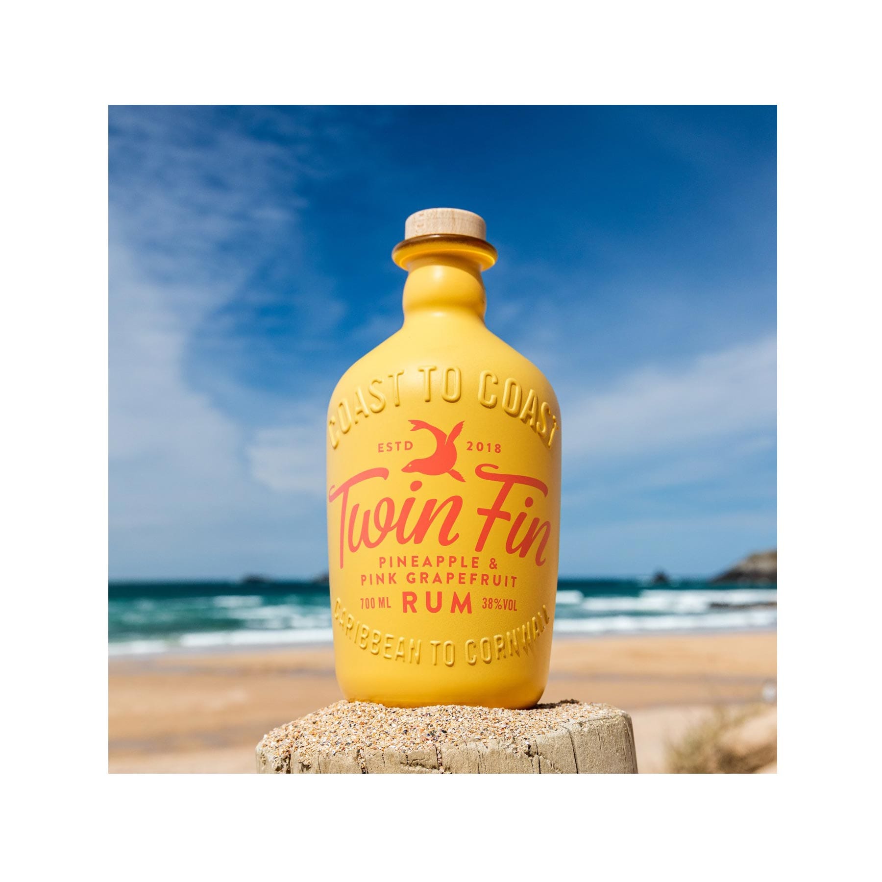 Pineapple & pink grapefruit rum 70cl