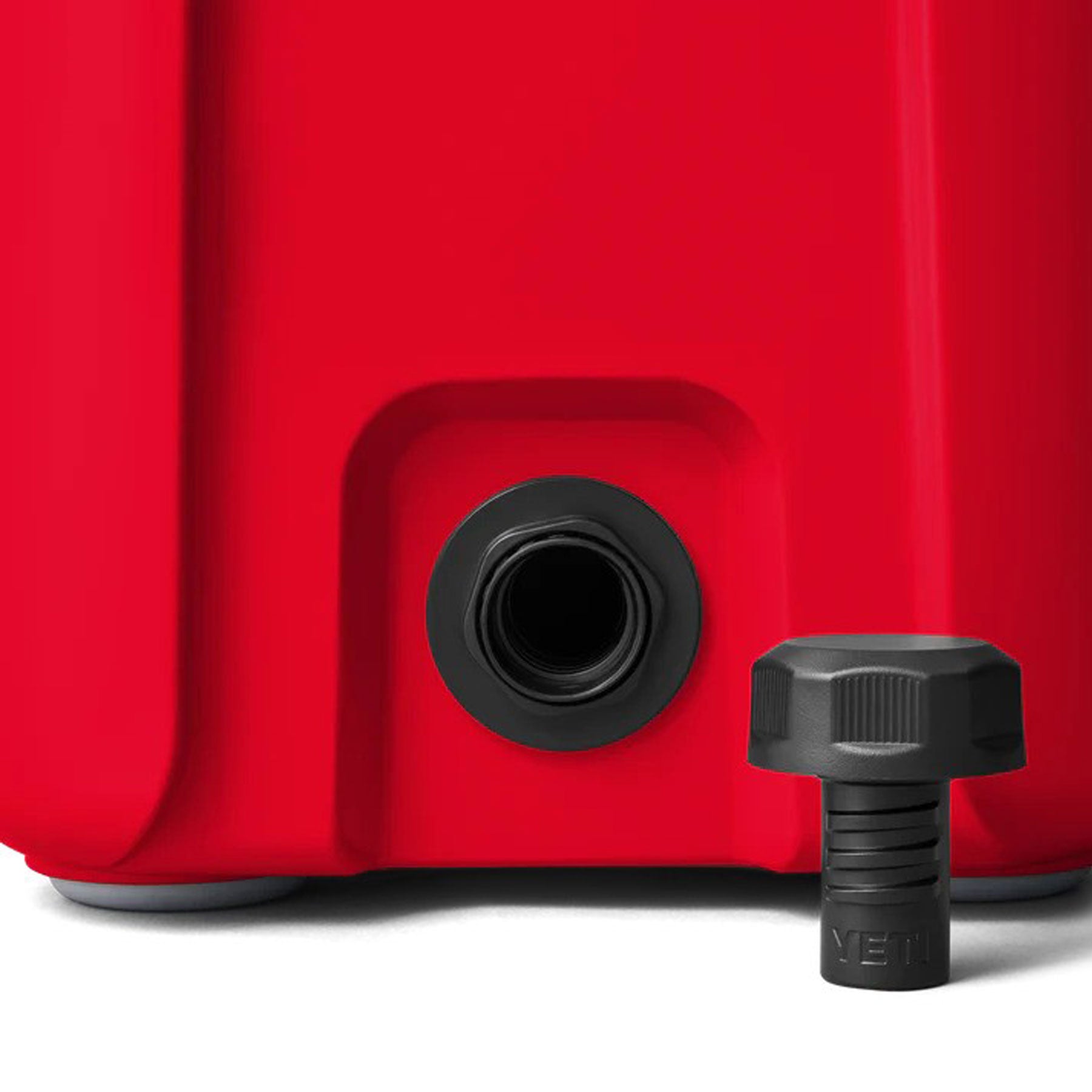 Roadie® 15 cool box rescue red
