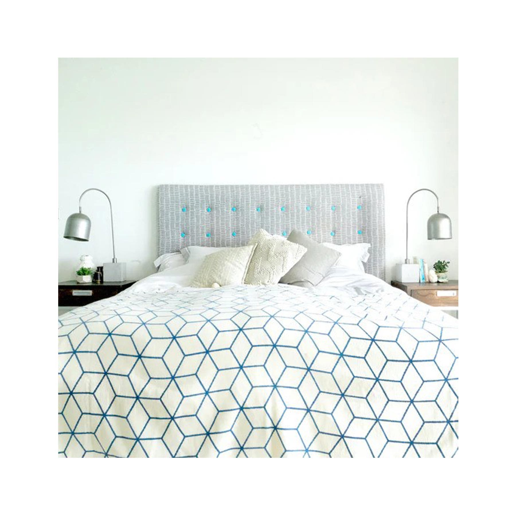 Blue geometric recycled cotton blanket