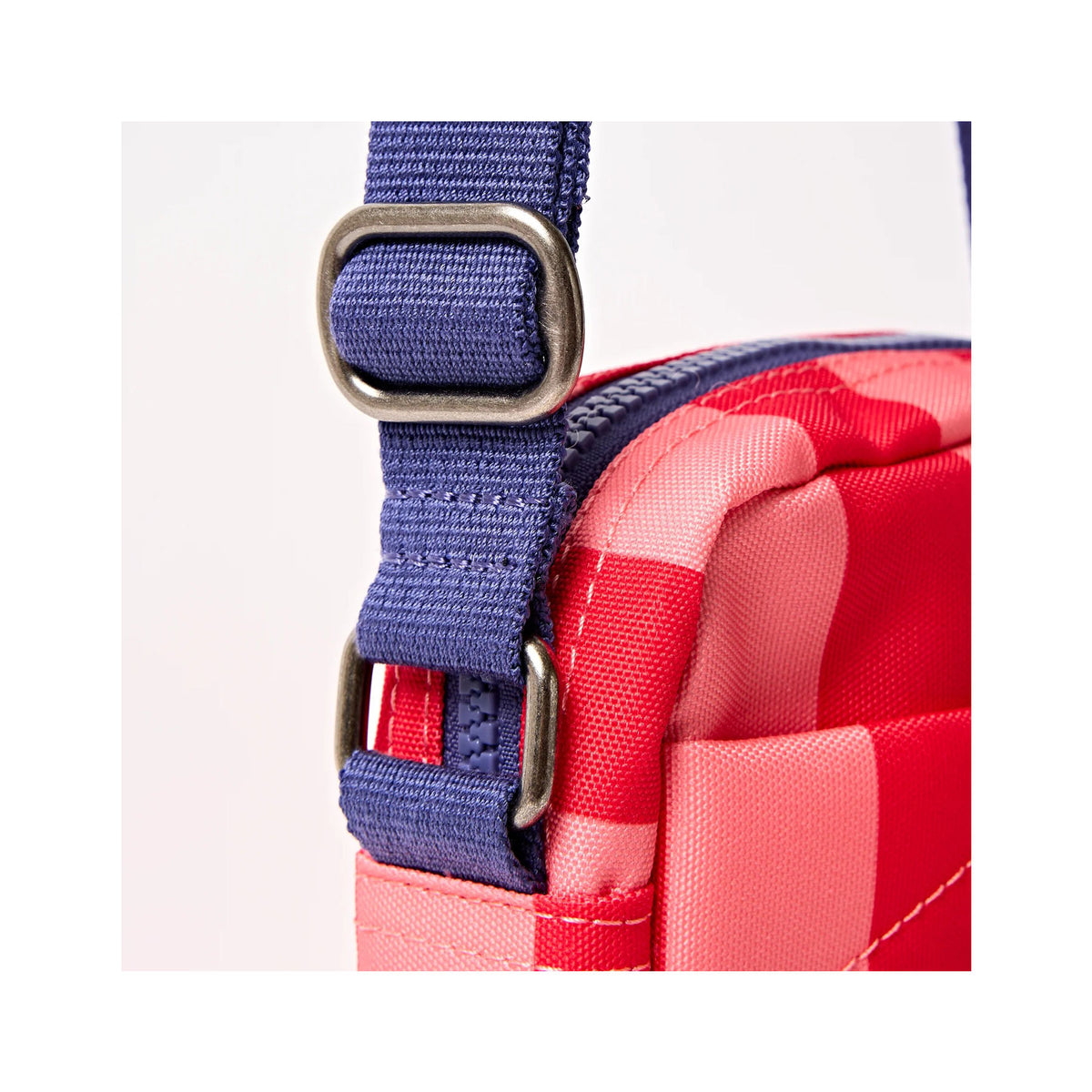 Bond crossbody bag