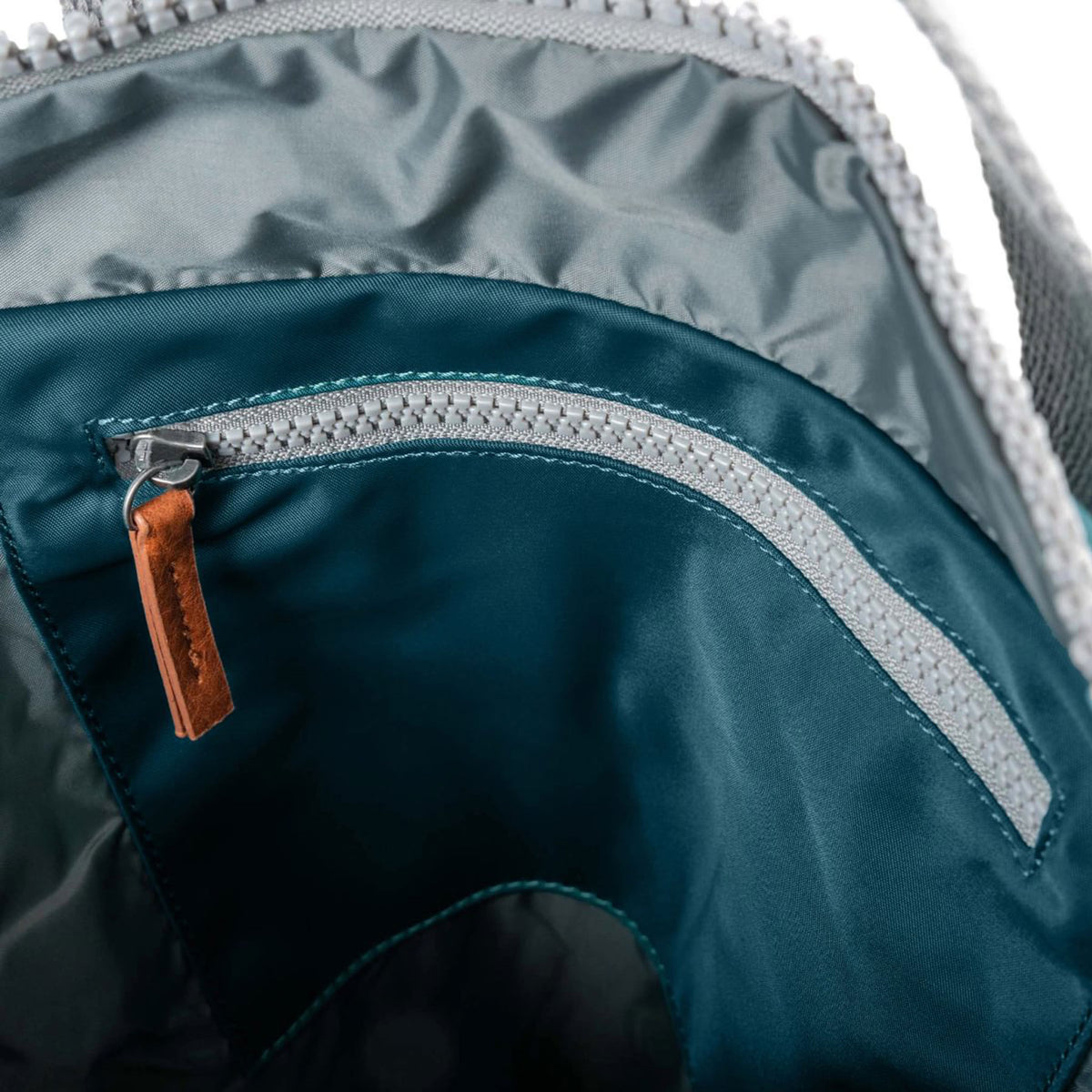 Canfield B medium backpack