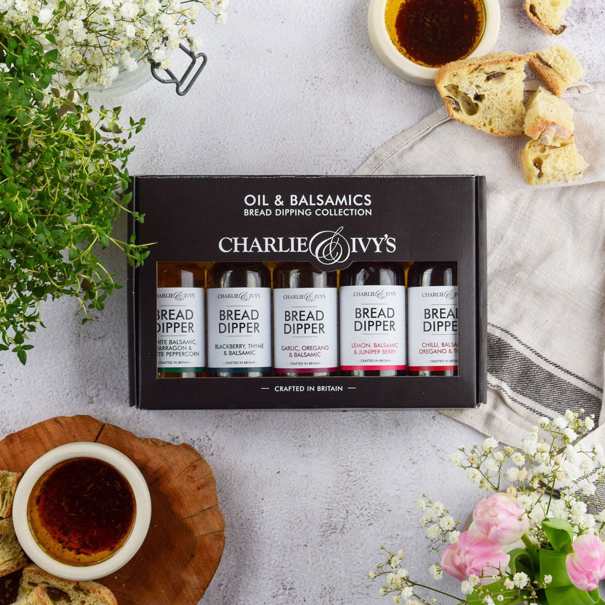 Oil & balsamic bread dipping collection