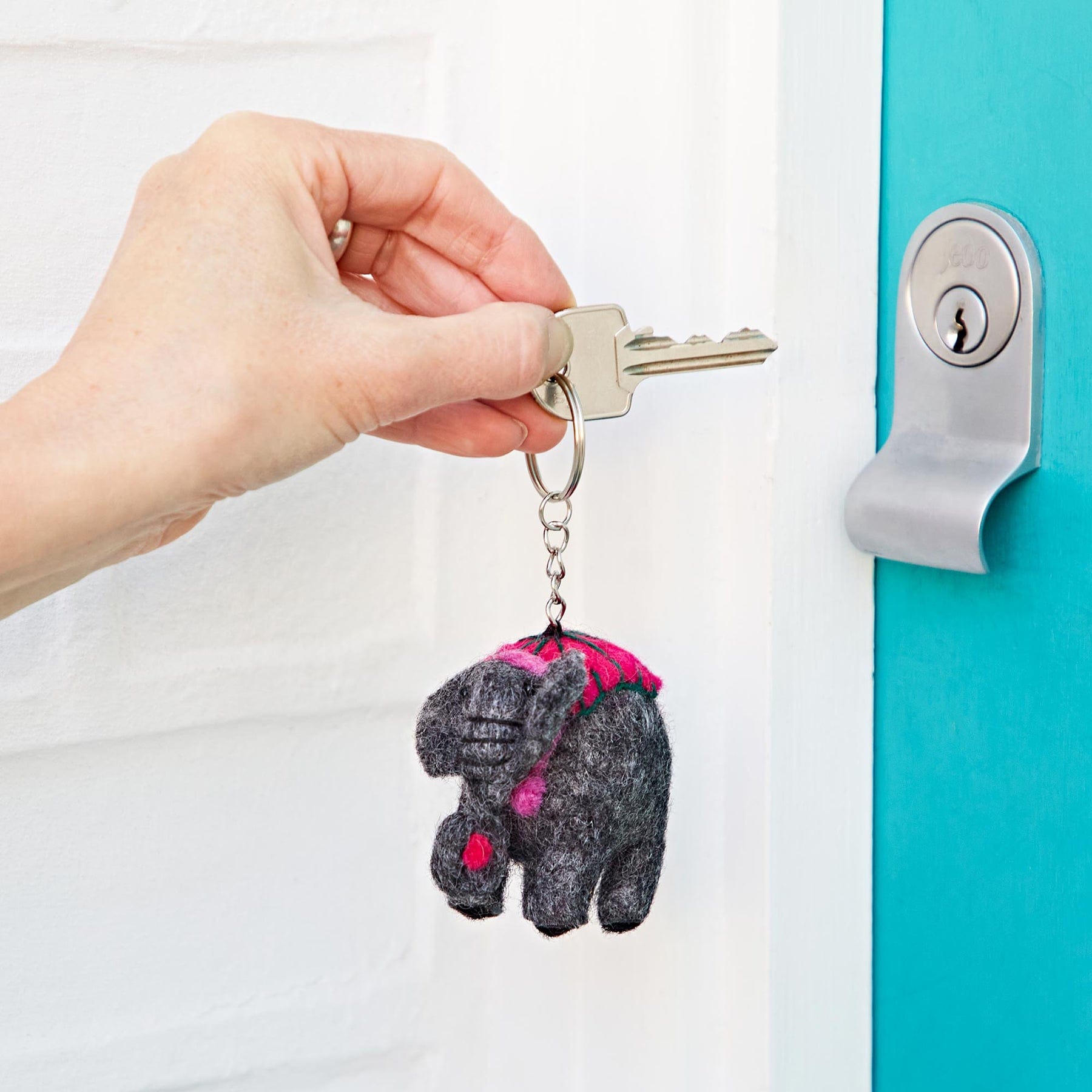 Felt elephant keyring (sold singly)