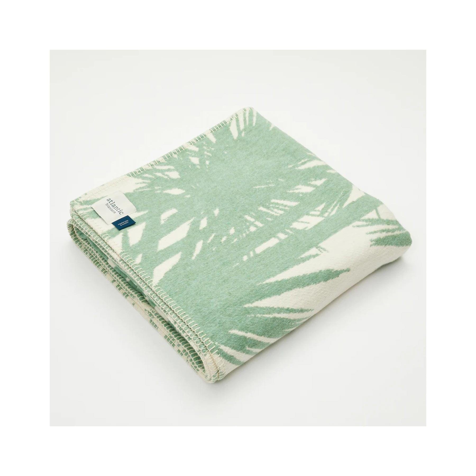 Green palm recycled cotton blanket