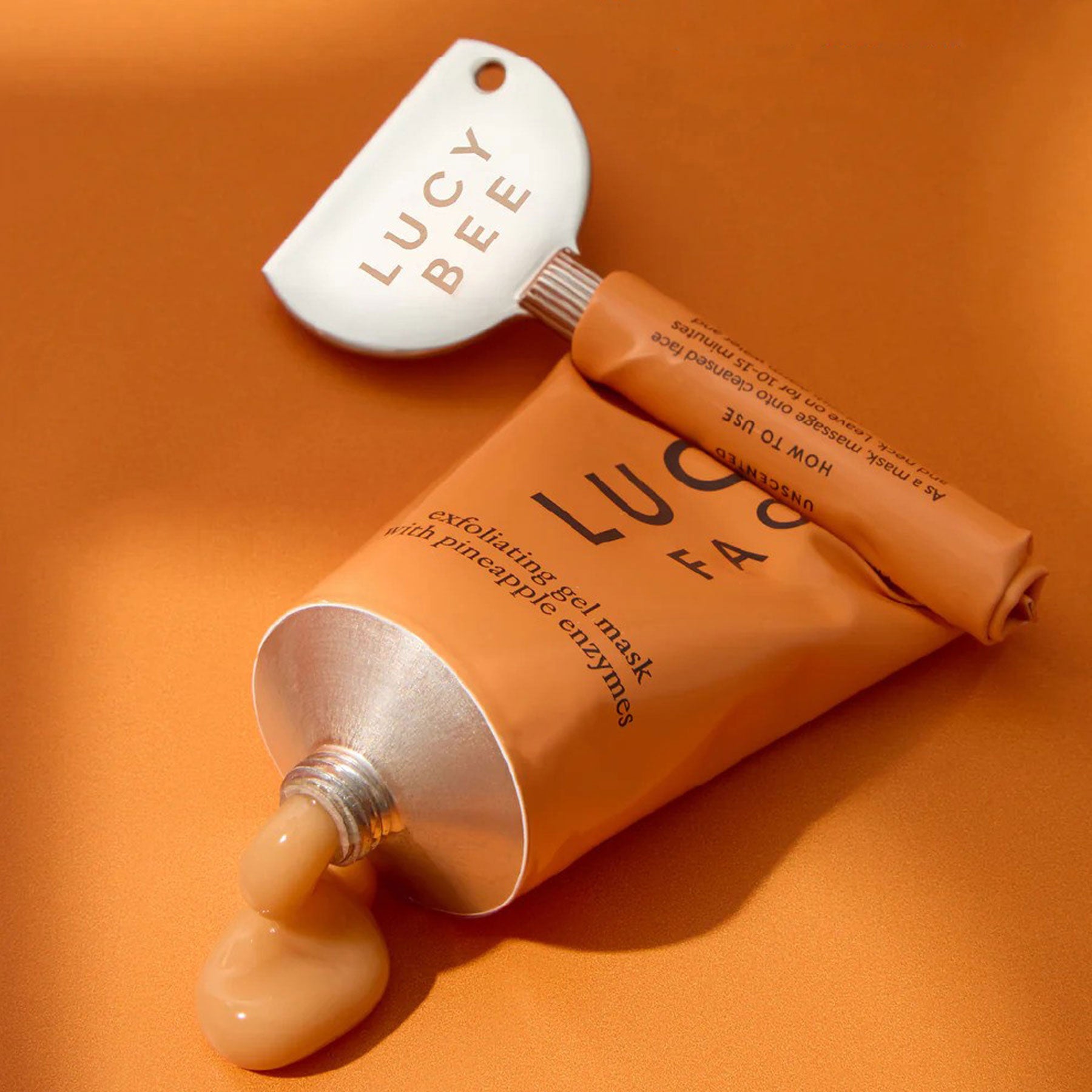 Lucy bee tube turner