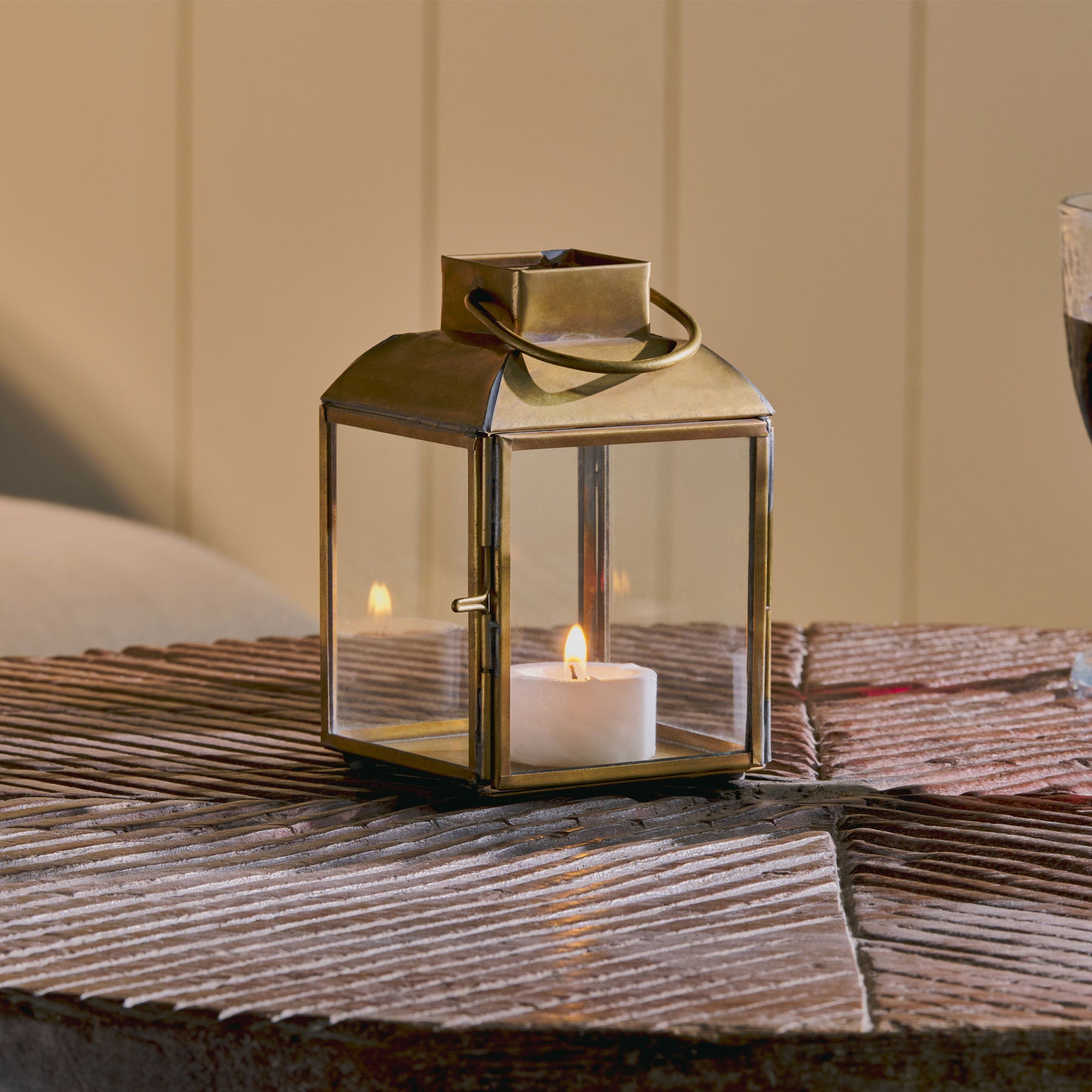 Maro brass lantern small