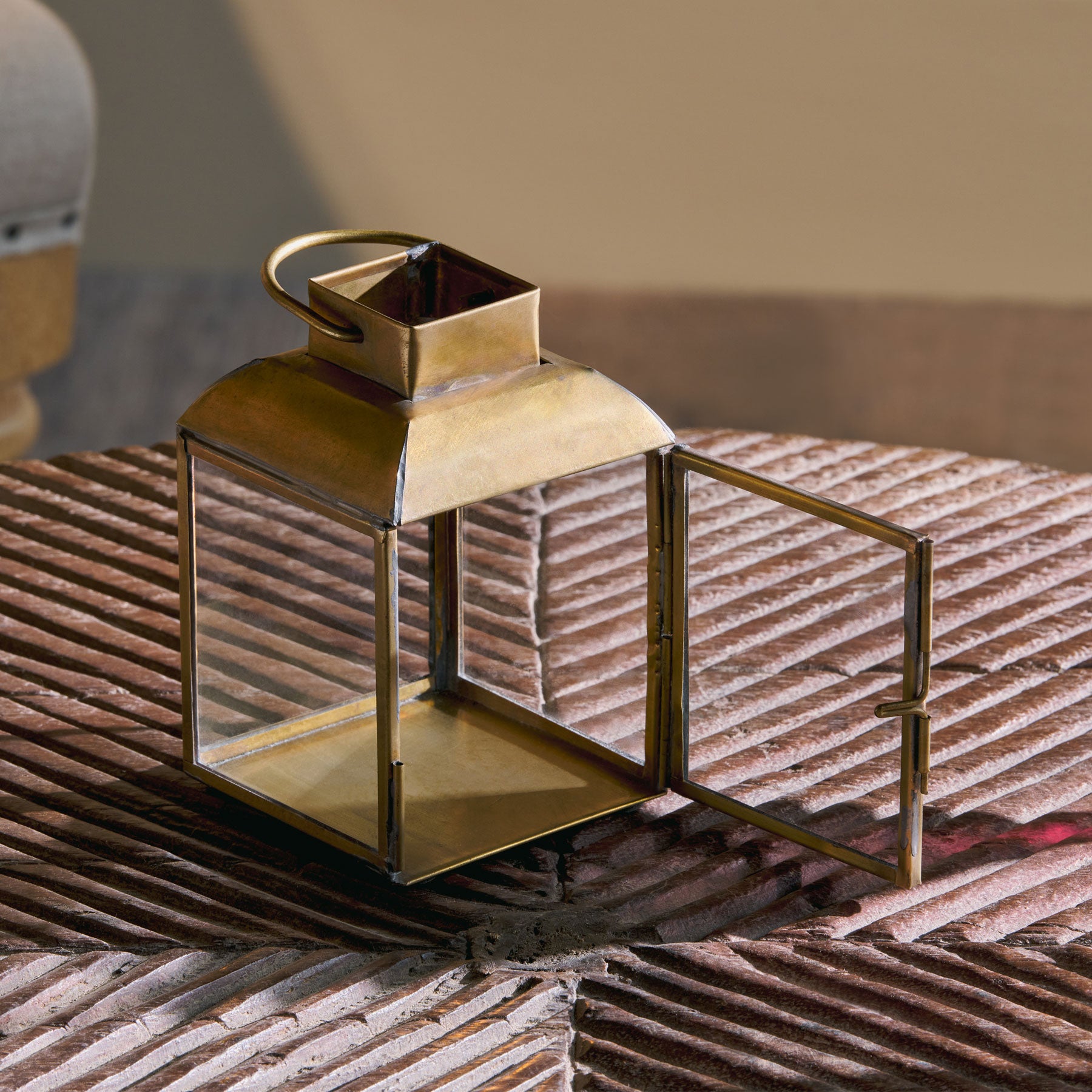 Maro brass lantern small