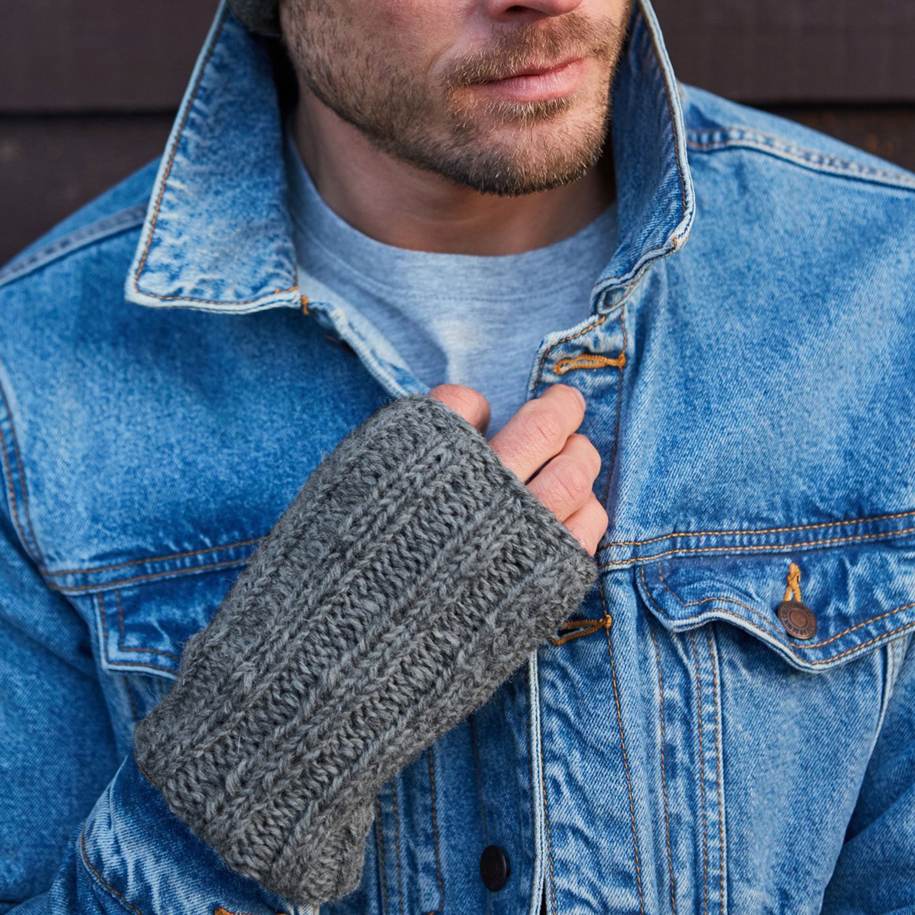 Mens shetland grey wristwarmer