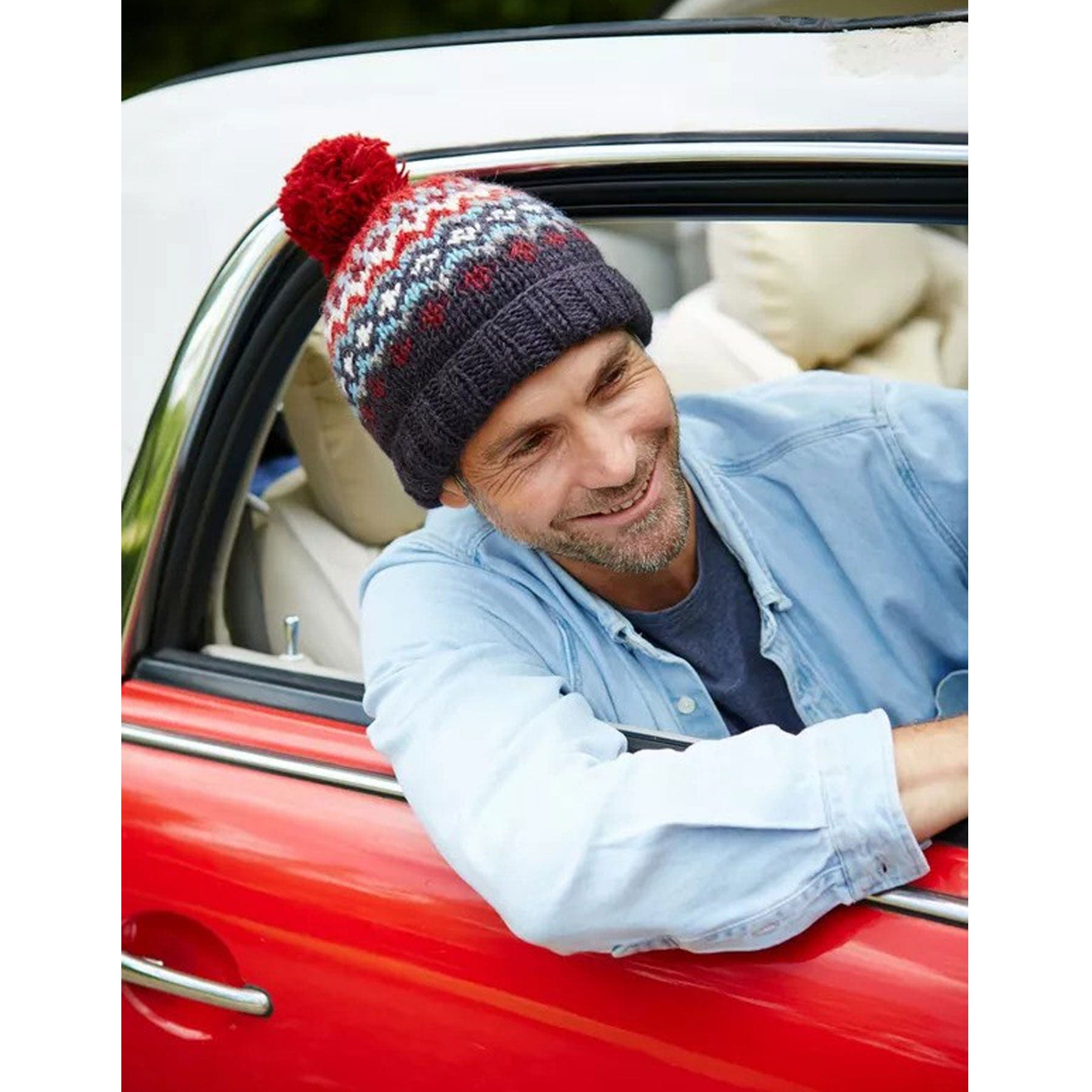 Mens clifden bobble beanie red