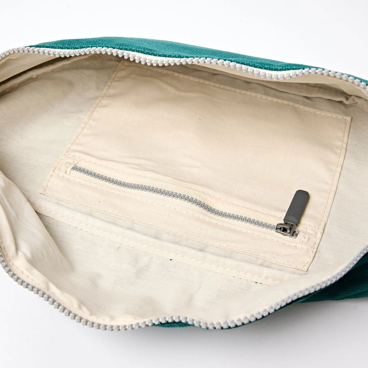 Mill hill crossbody bag