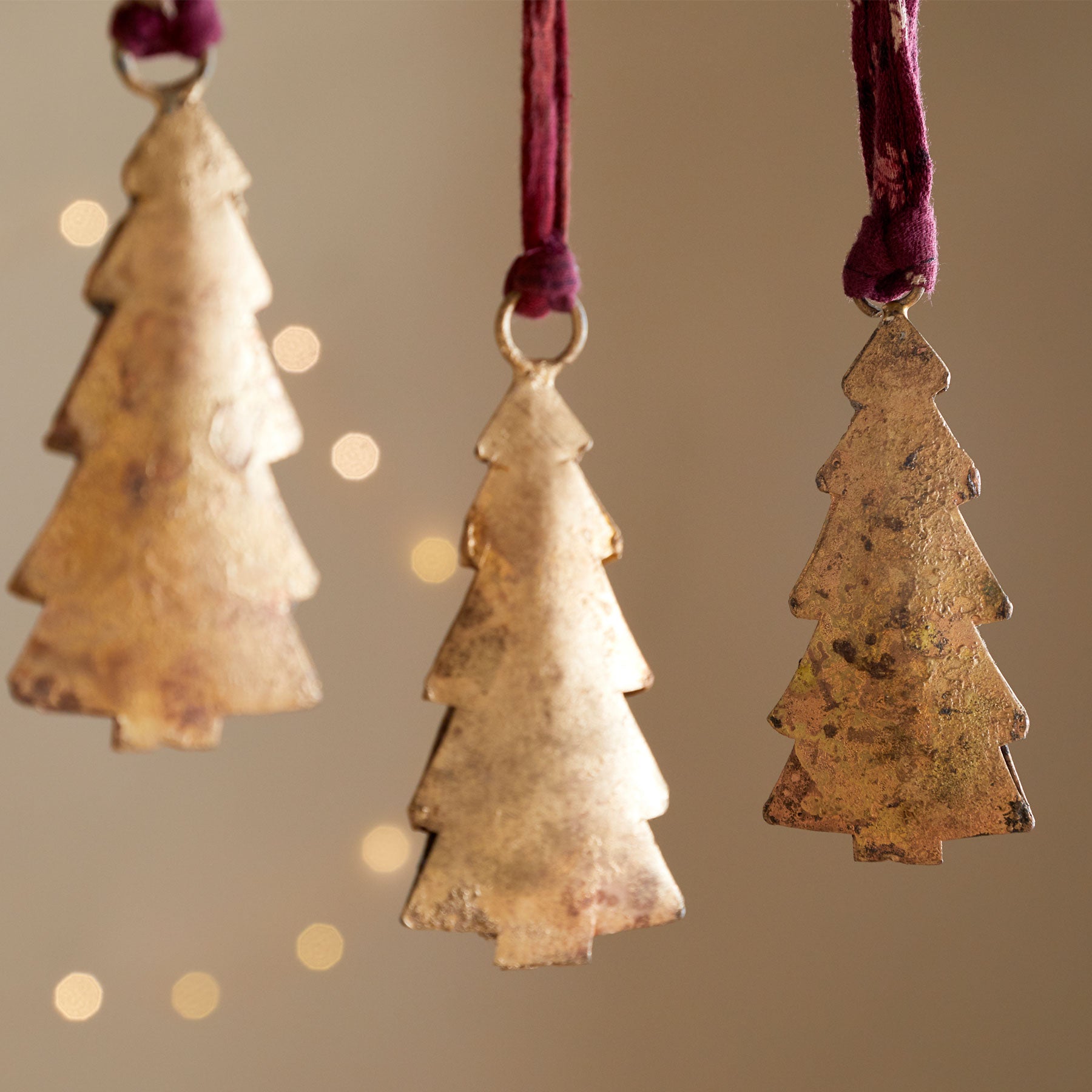 Mishti tree bauble antique brass