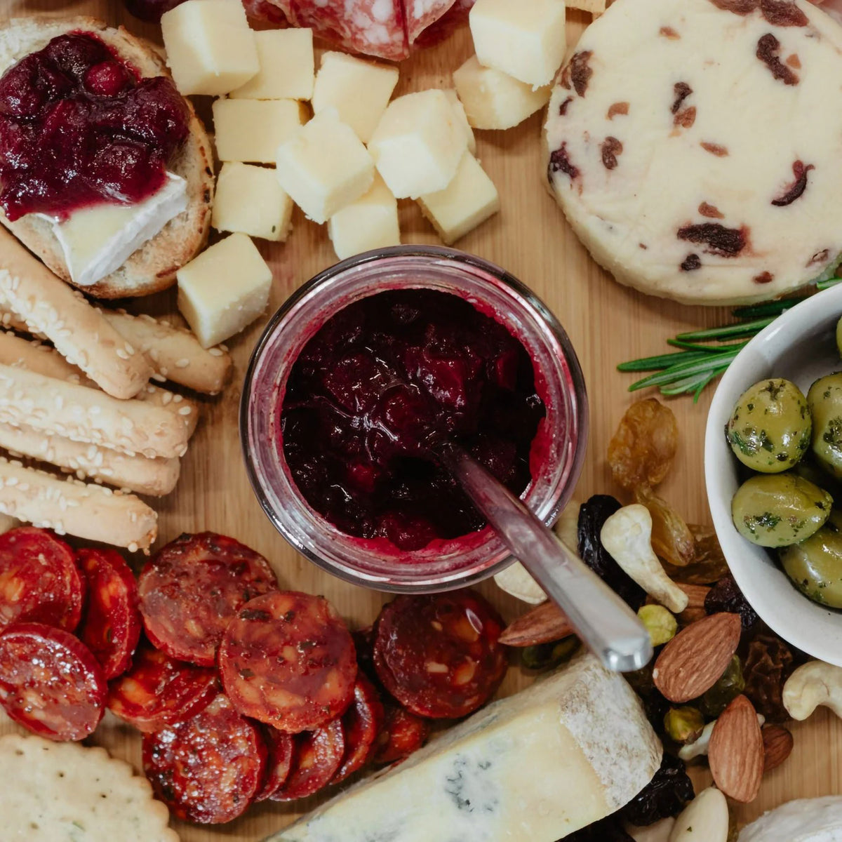 Mulled wine & cranberry relish 227g