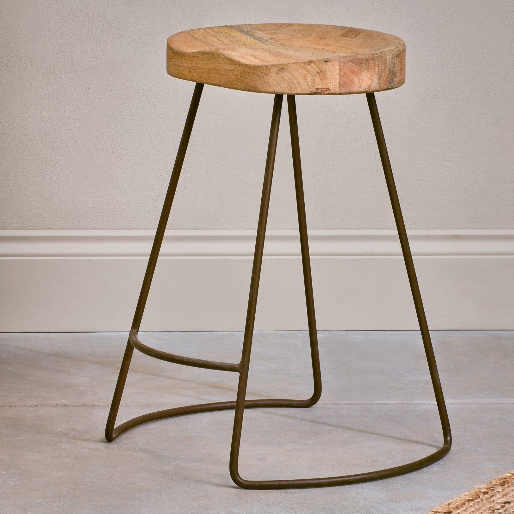 Loko mango wood stool