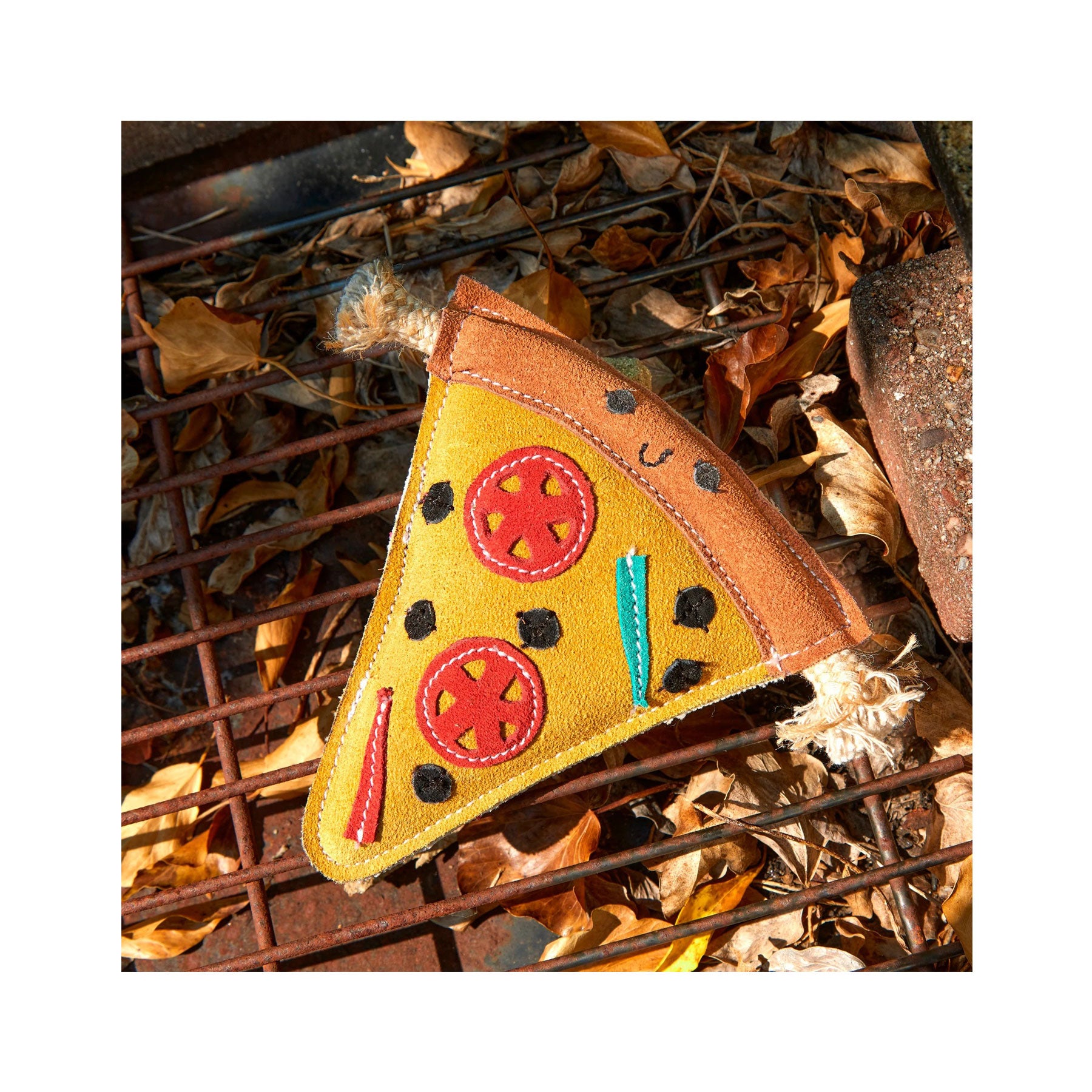 Pepe le pizza eco pet toy