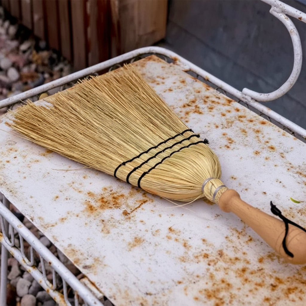 Rice straw hand brush with wooden handle