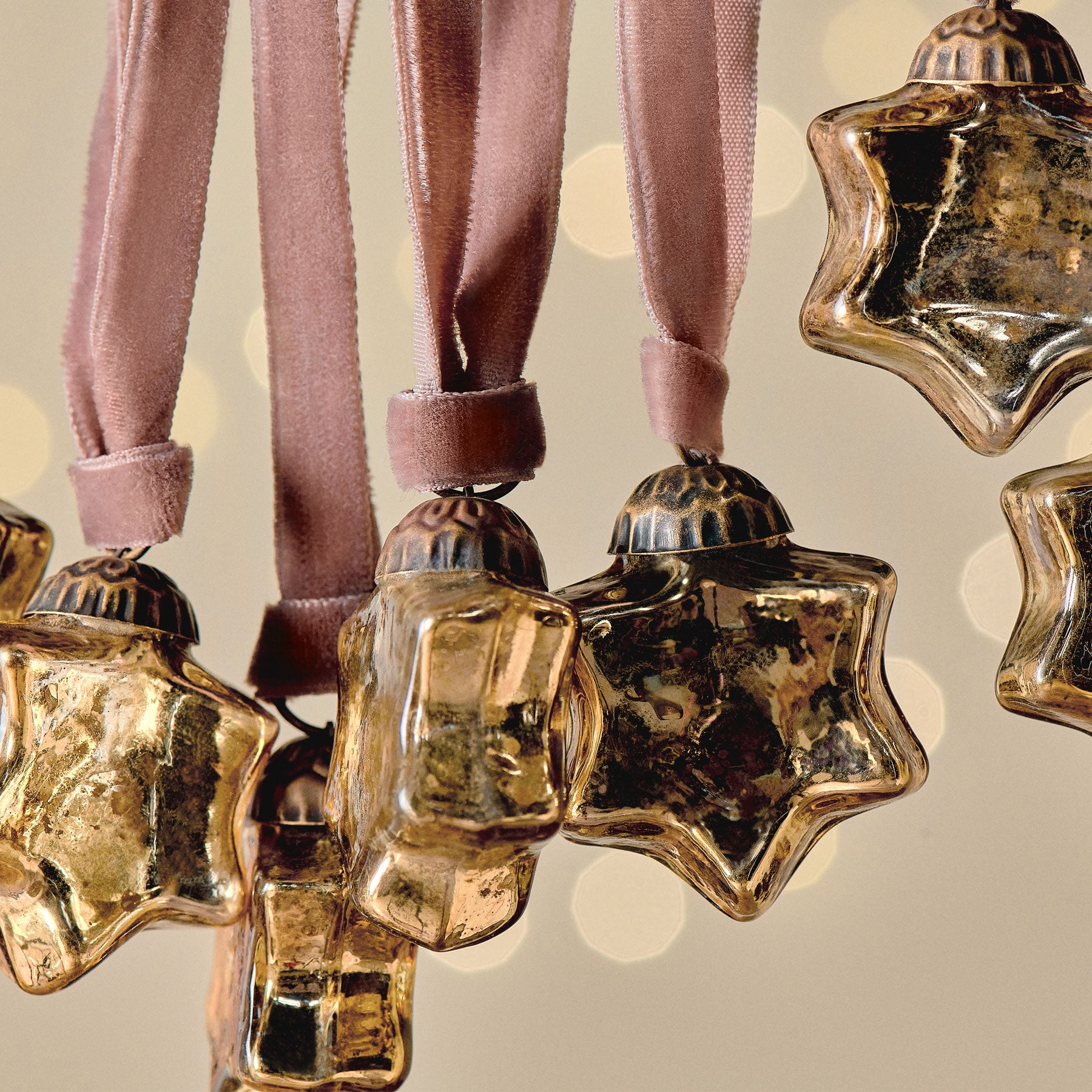 Sardi star bauble gold