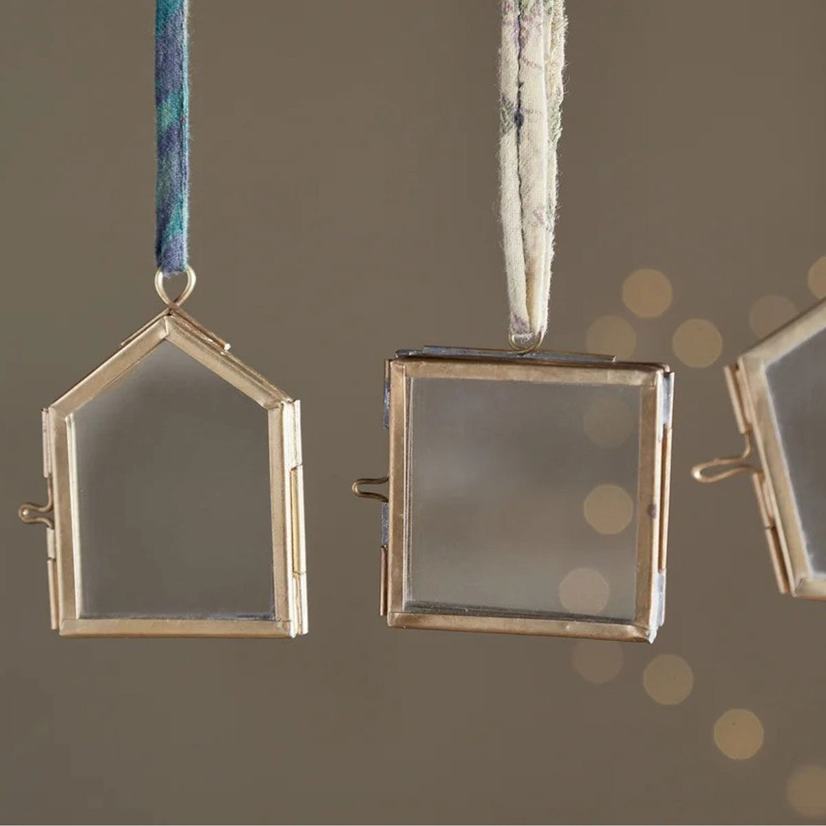 Tiny kiko frame decoration aged antique