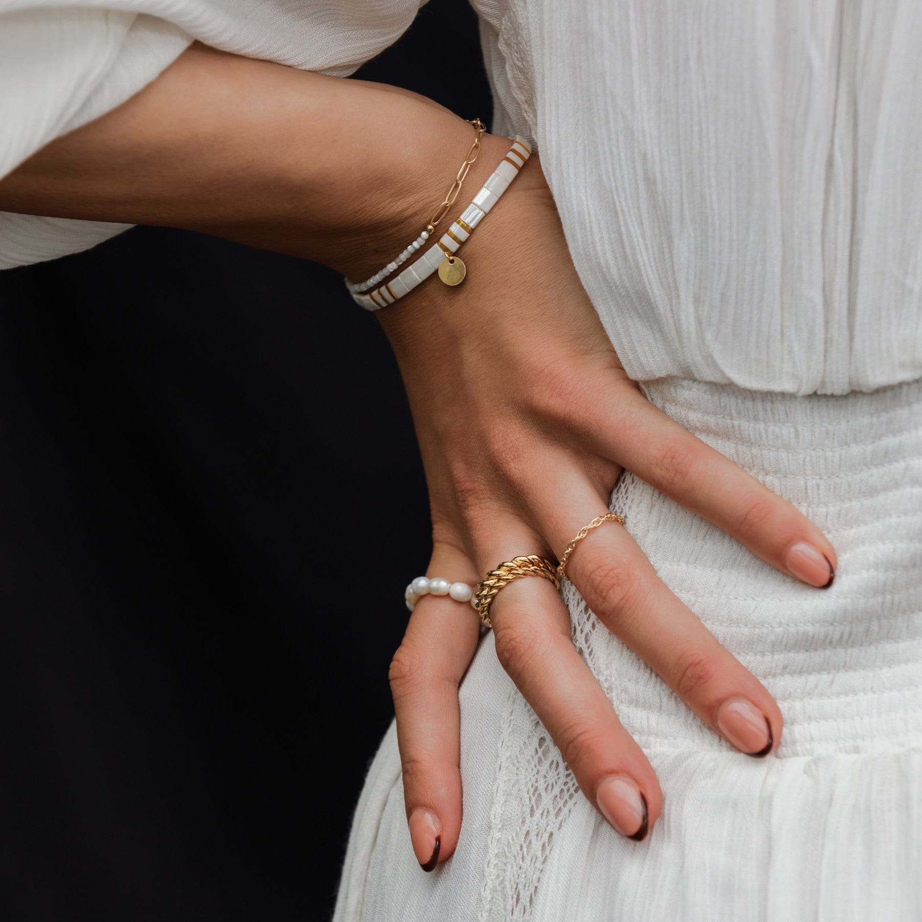 White shell layering bracelet