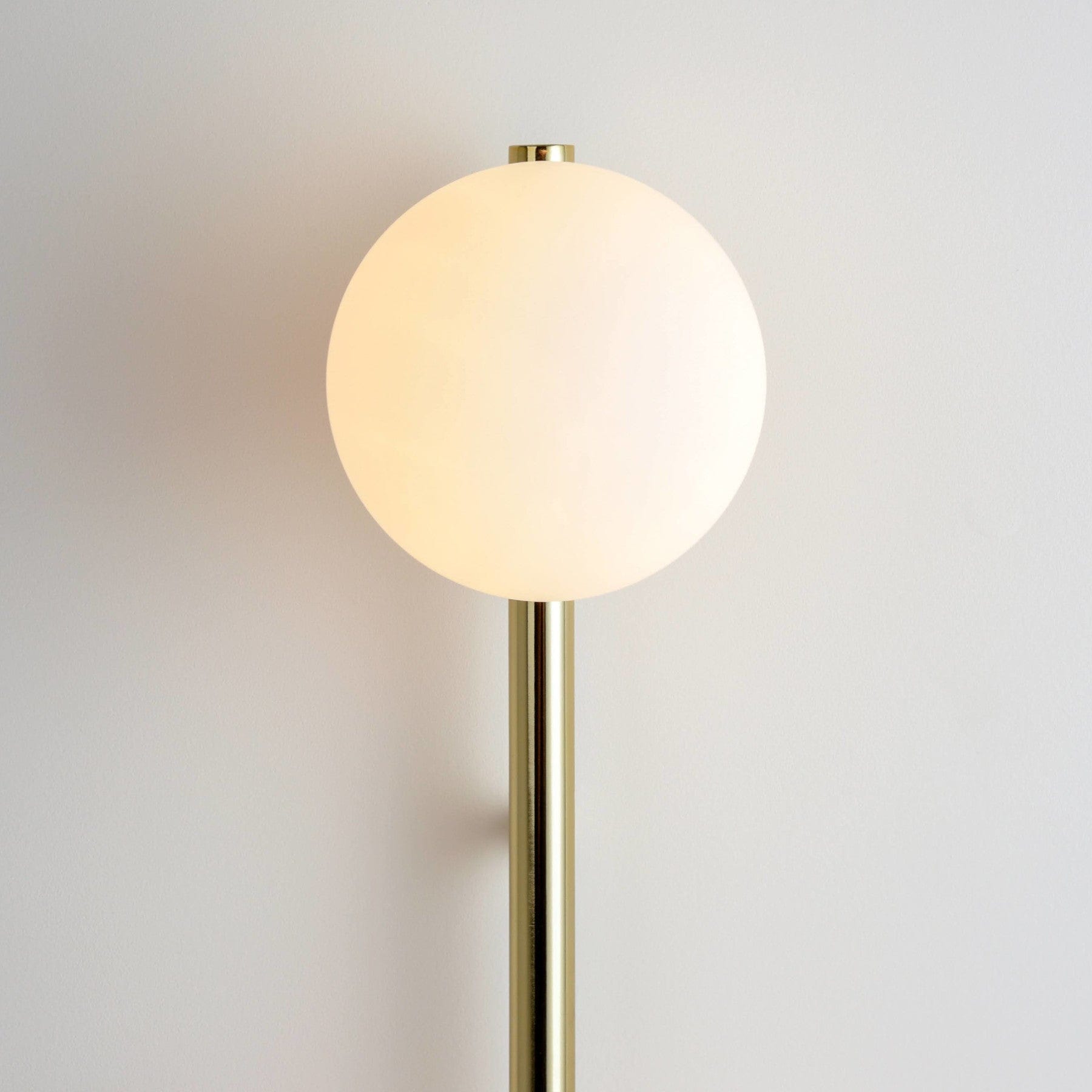 Bar opal ball wall light