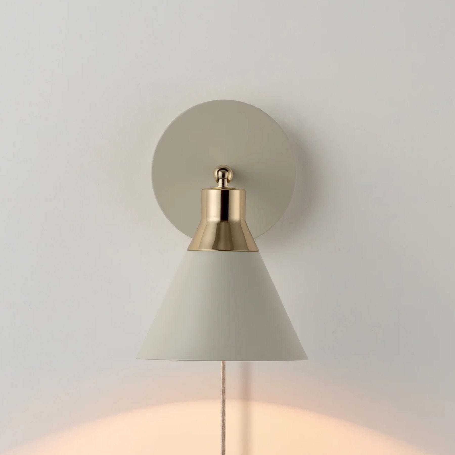 Cone wall light plug in - sand