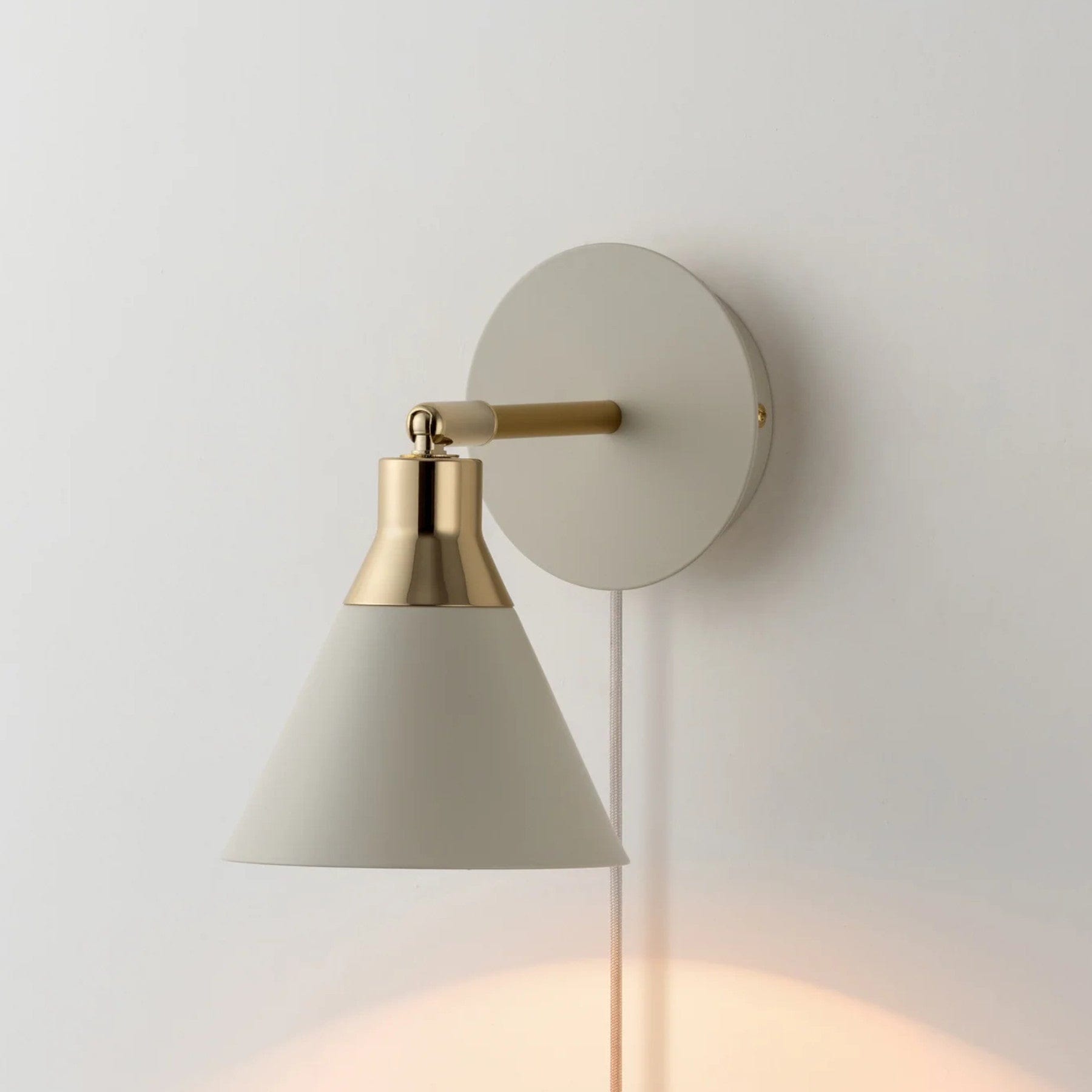 Cone wall light plug in - sand