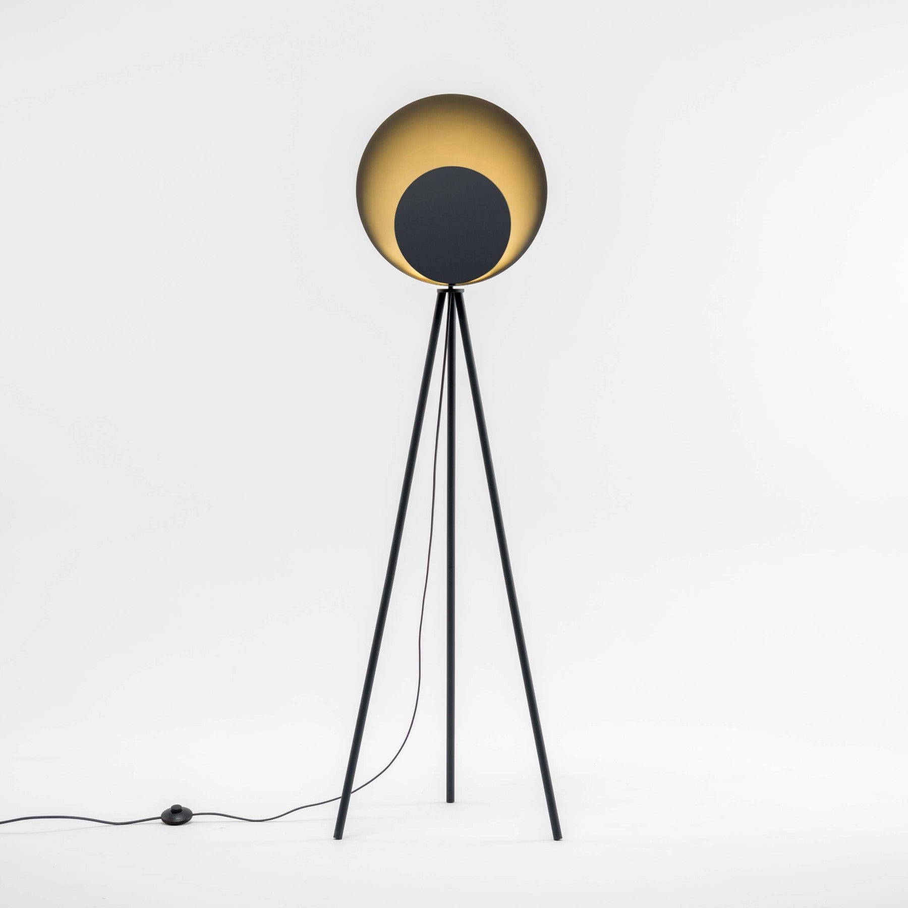 Diffuser floor lamp