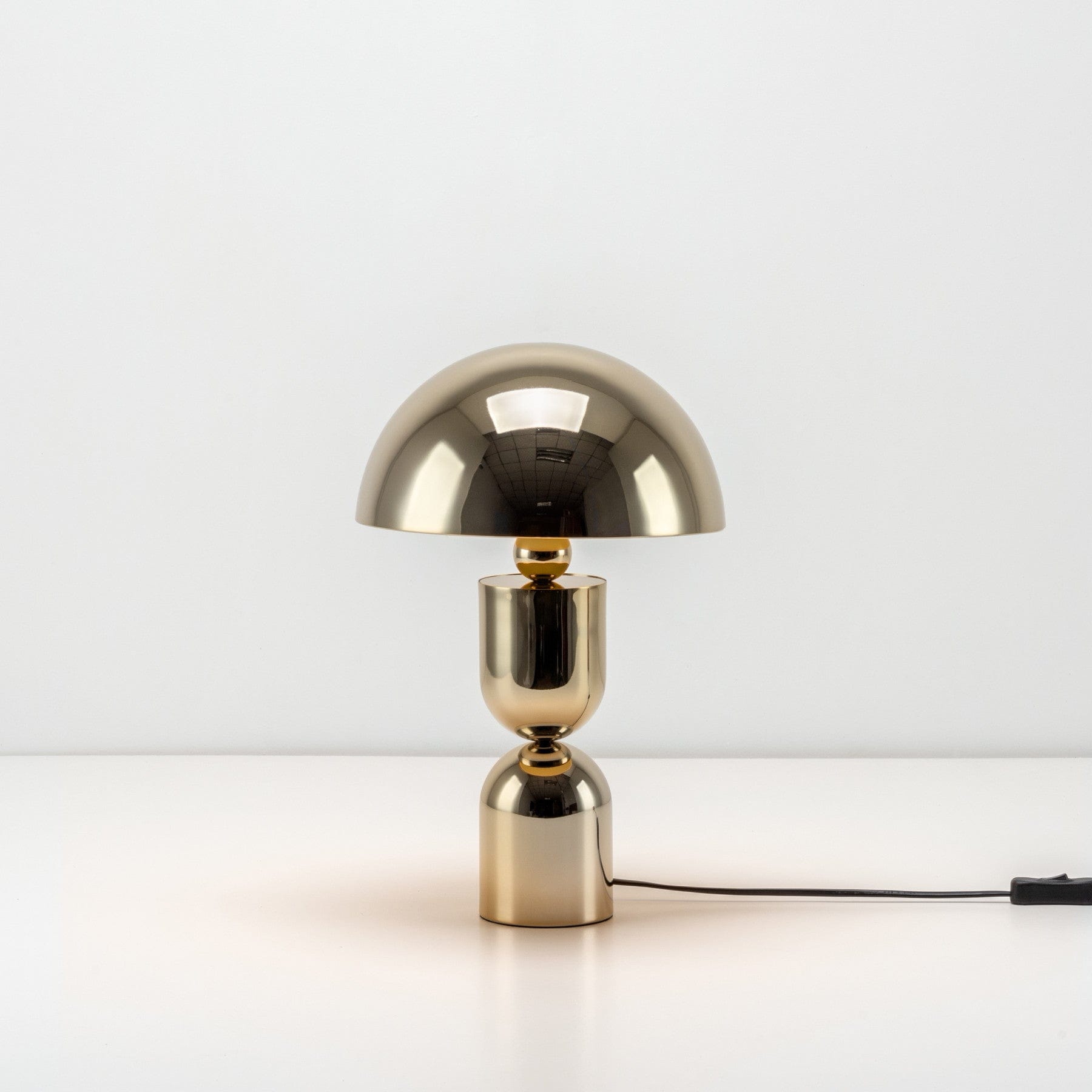 Dome mushroom table lamp