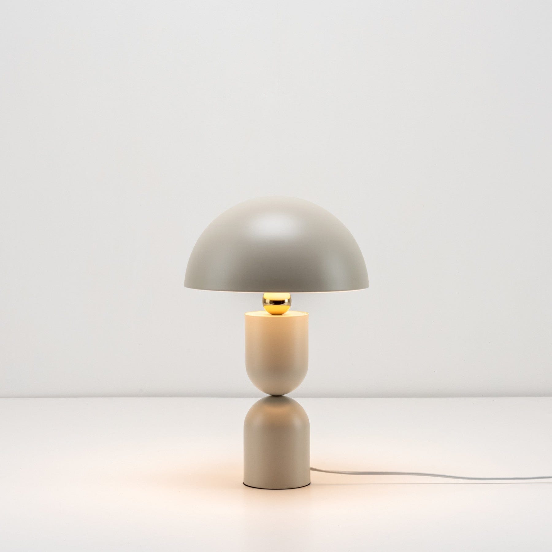 Dome mushroom table lamp