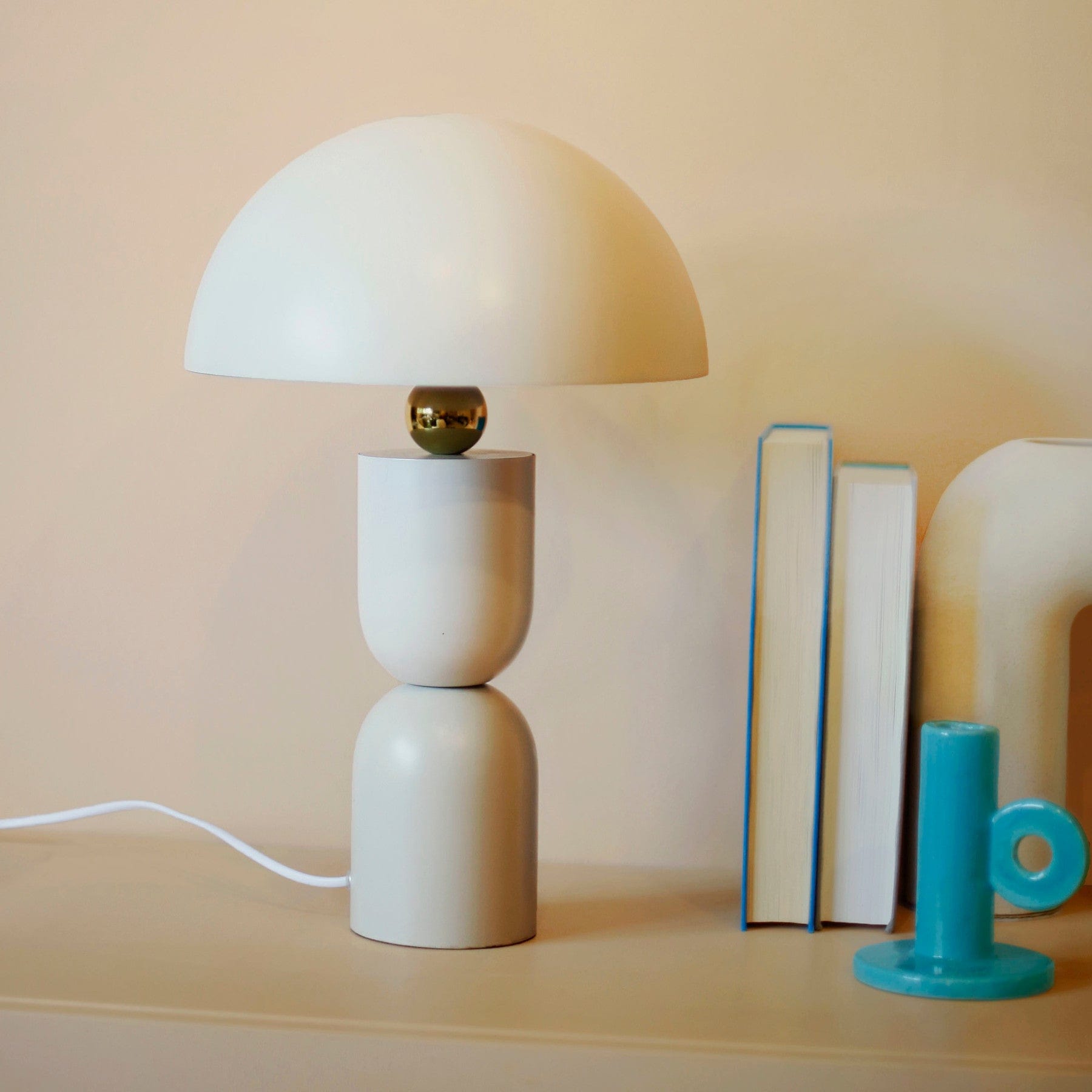 Dome mushroom table lamp