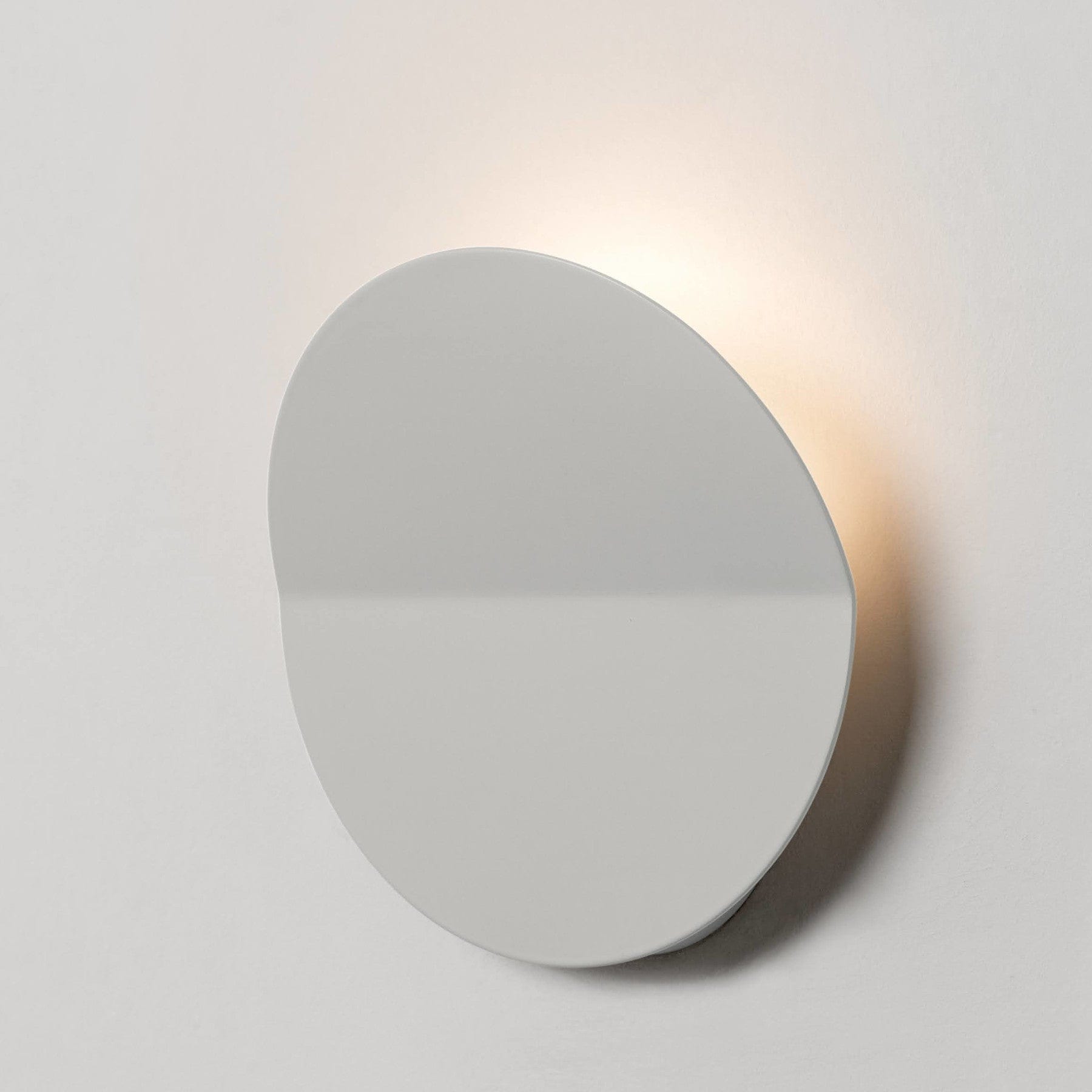 Diffuser round wall light