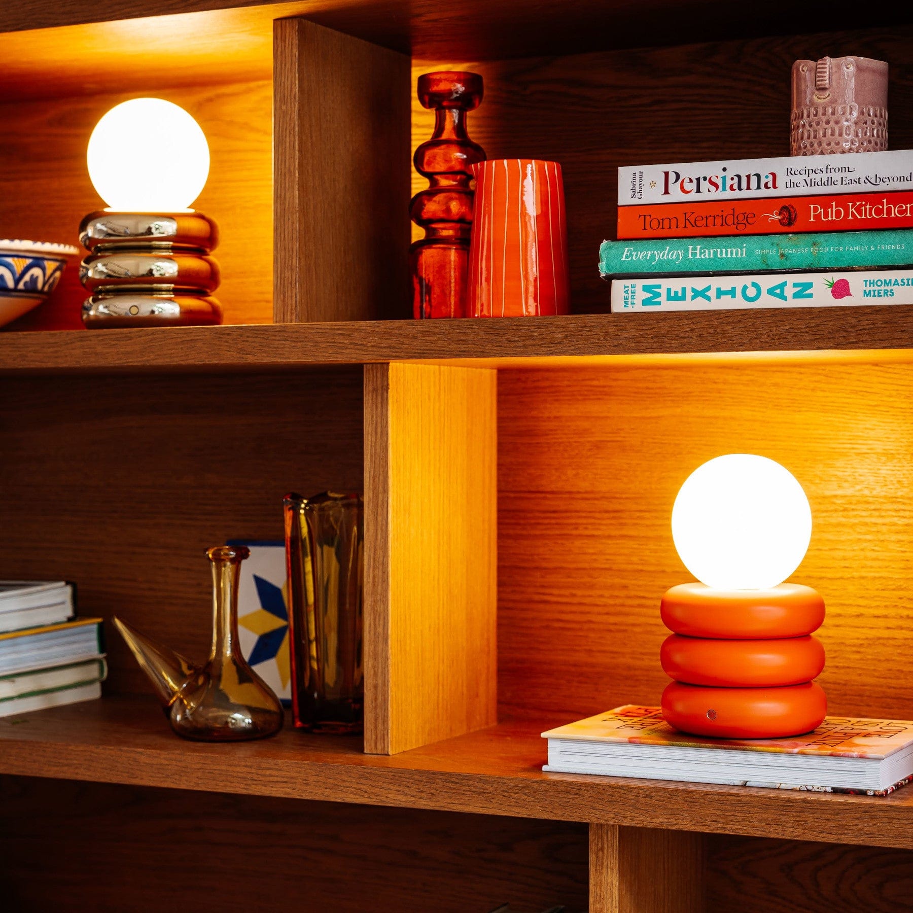 Tube rechargeable table lamp