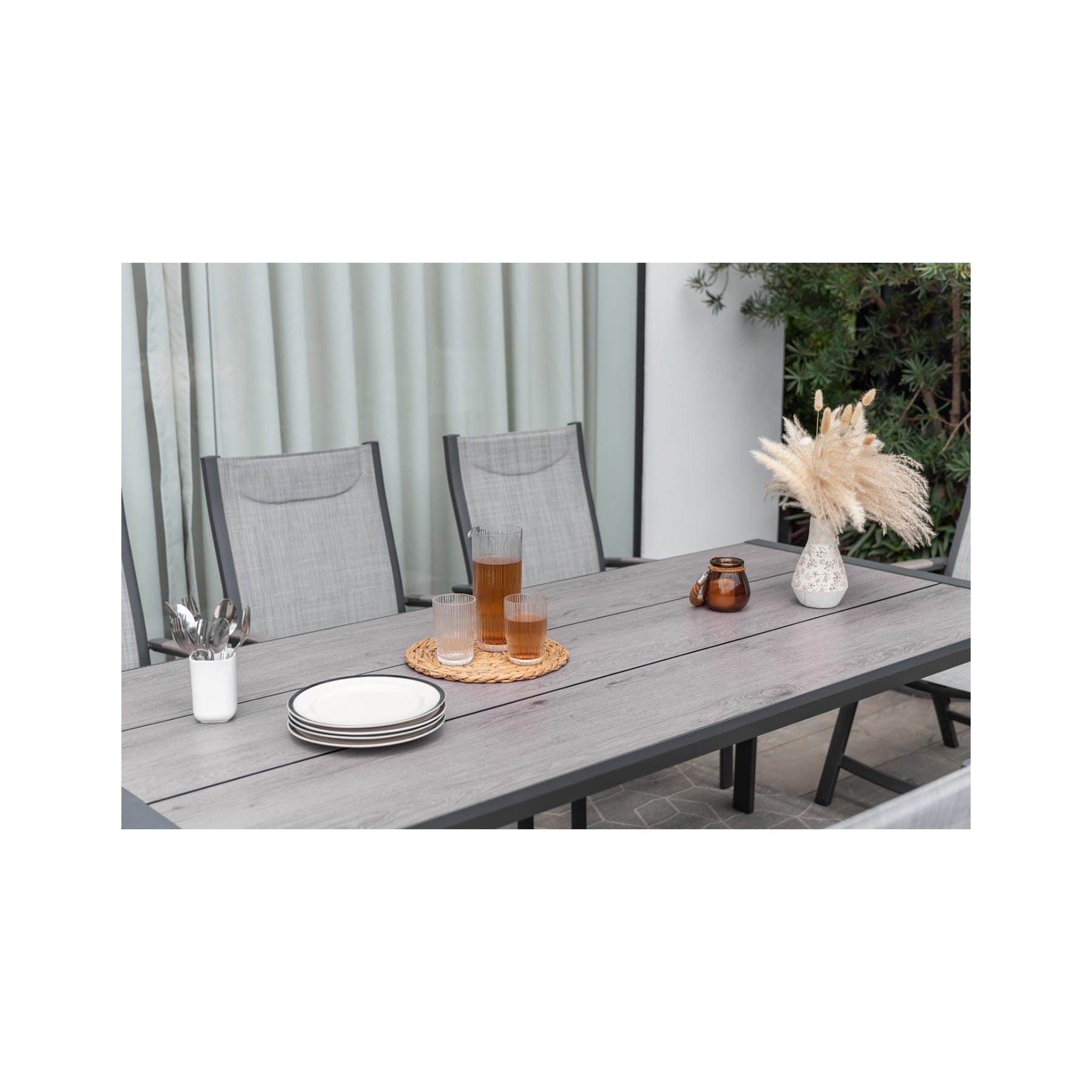 Urbanite deluxe dark 8-seat mixed dining set