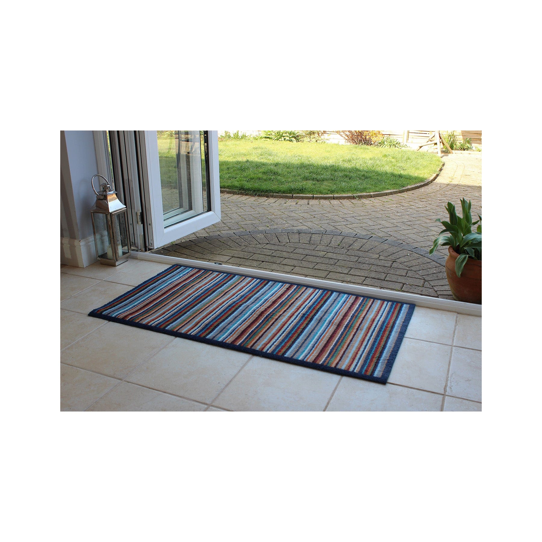 Bright stripe recycled runner