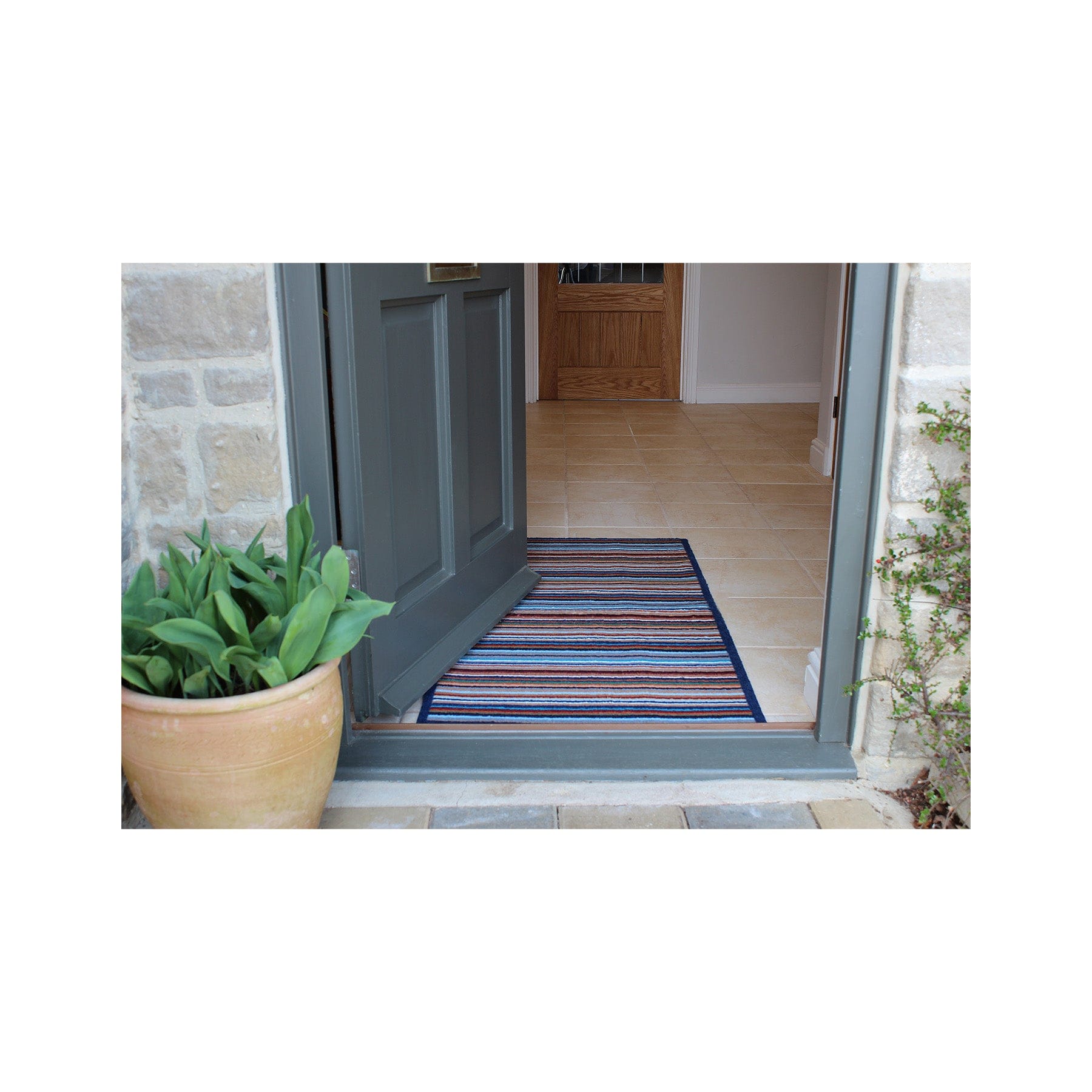 Bright stripe recycled runner