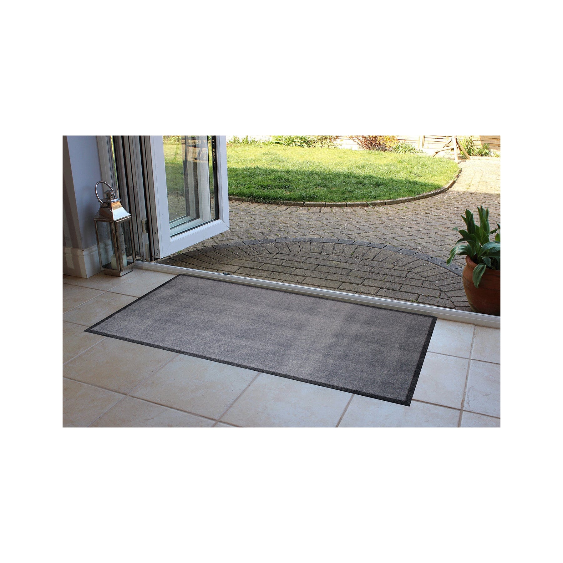 Plain grey recycled runner