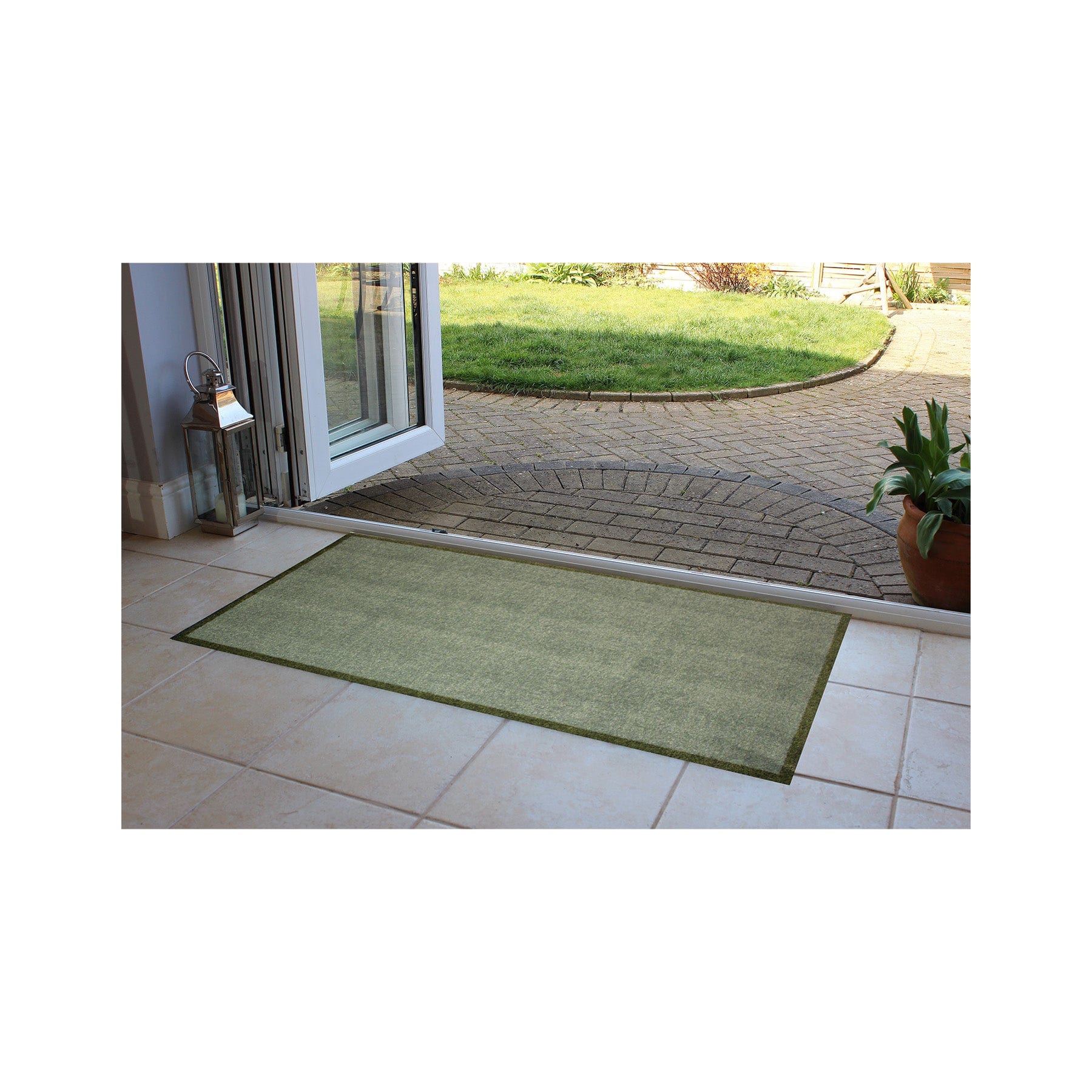 Plain green recycled runner