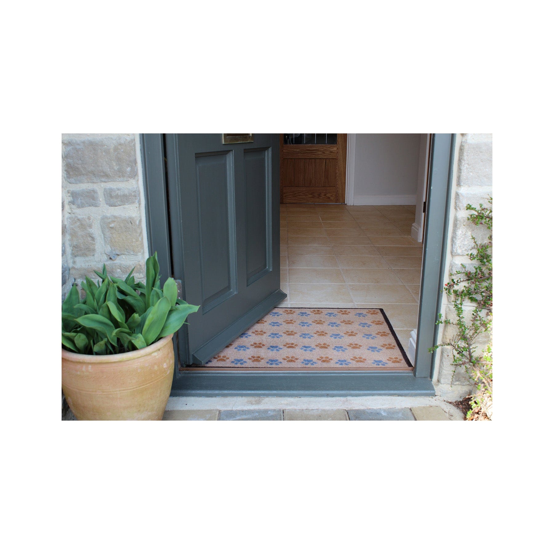 Zig-zag paws recycled doormat